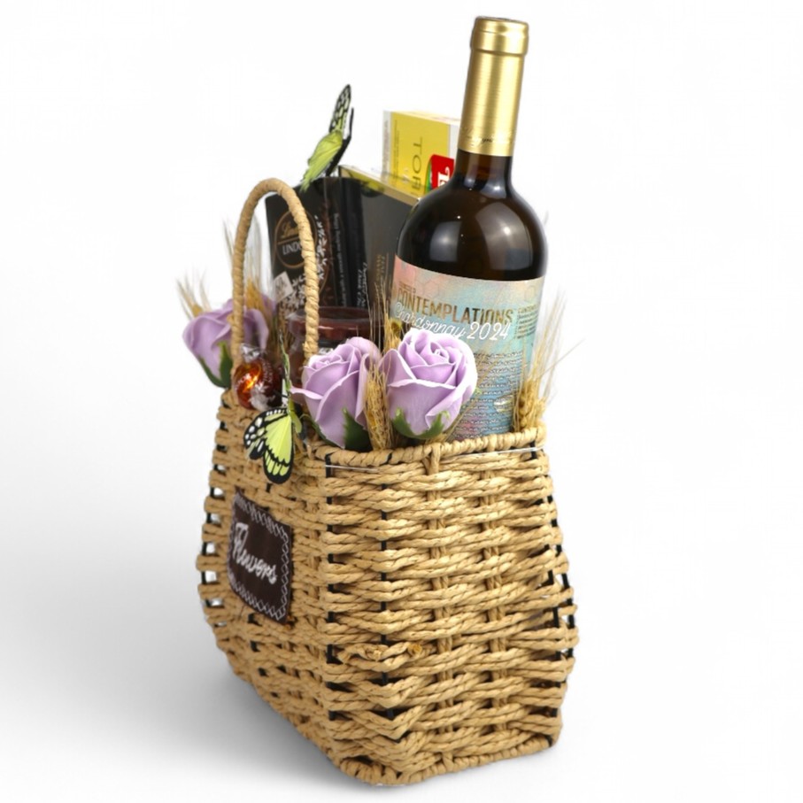 lux-podarak-za-jena-koshnica-vino-nocciolata-lindt